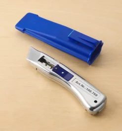 Delphin 2013 Retractable Knife With Holster