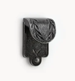 Inspirations Leaf Motif Finger Pull