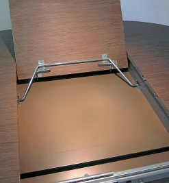 Offset-Bar Leaf-Mount Mechanism